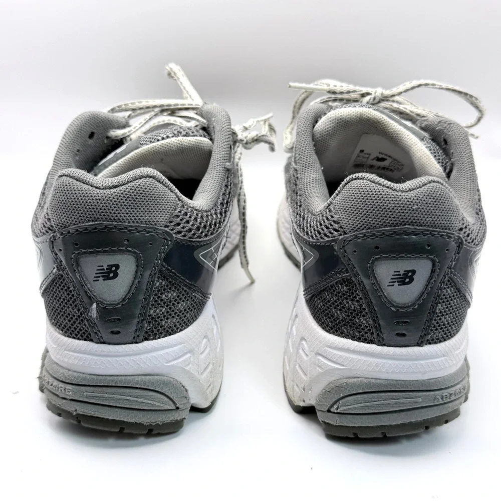 New Balance 680 V2 Women's 9.5 Running Shoes Gray Athletic